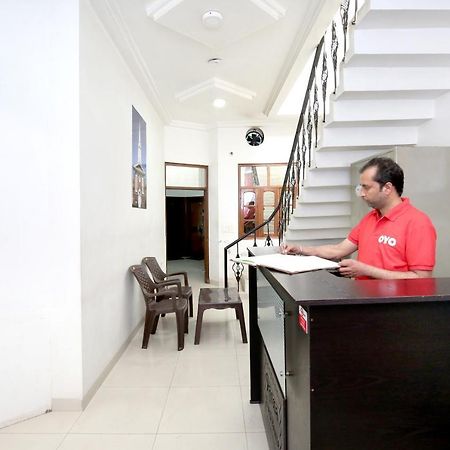 Oyo 8105 Royale Guest House Ludhiana Exteriör bild